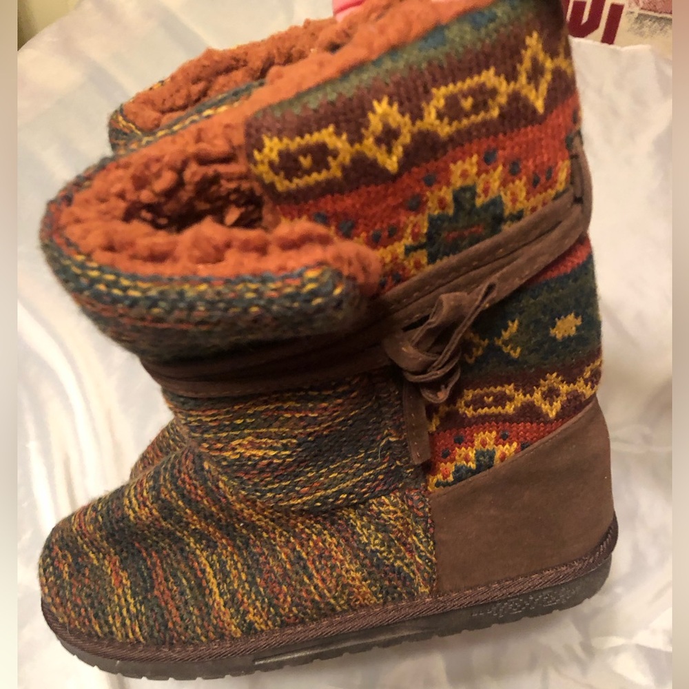 Cozy Multicolor Knit Women's Boots
